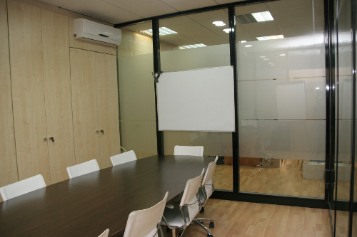 Con todas las comodidades: climatización, acceso LAN-WIFI